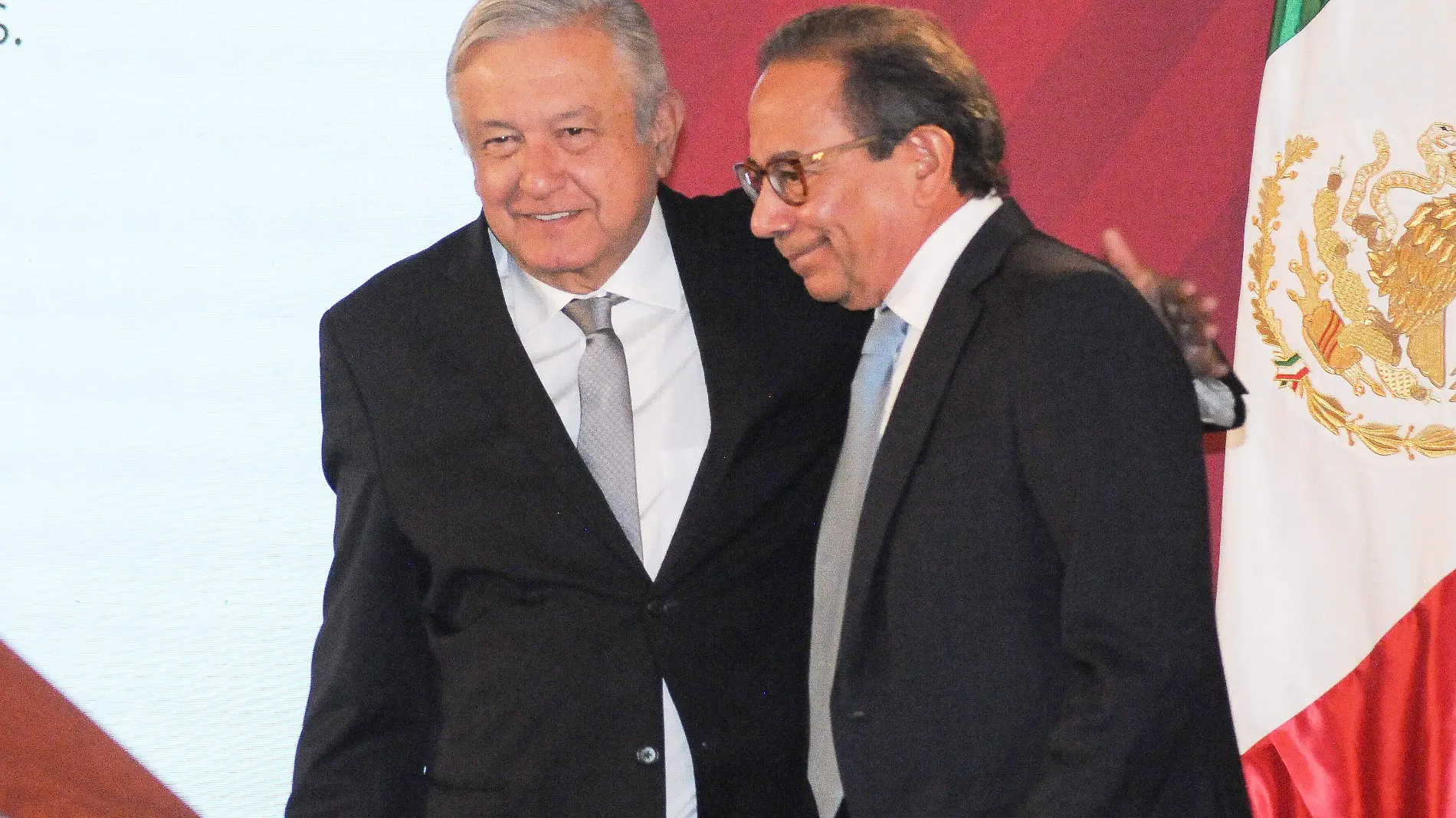 El presidente, Andrés Manuel López Obrador y Carlos Salazar Lomelí, foto. Ernesto Muñoz 